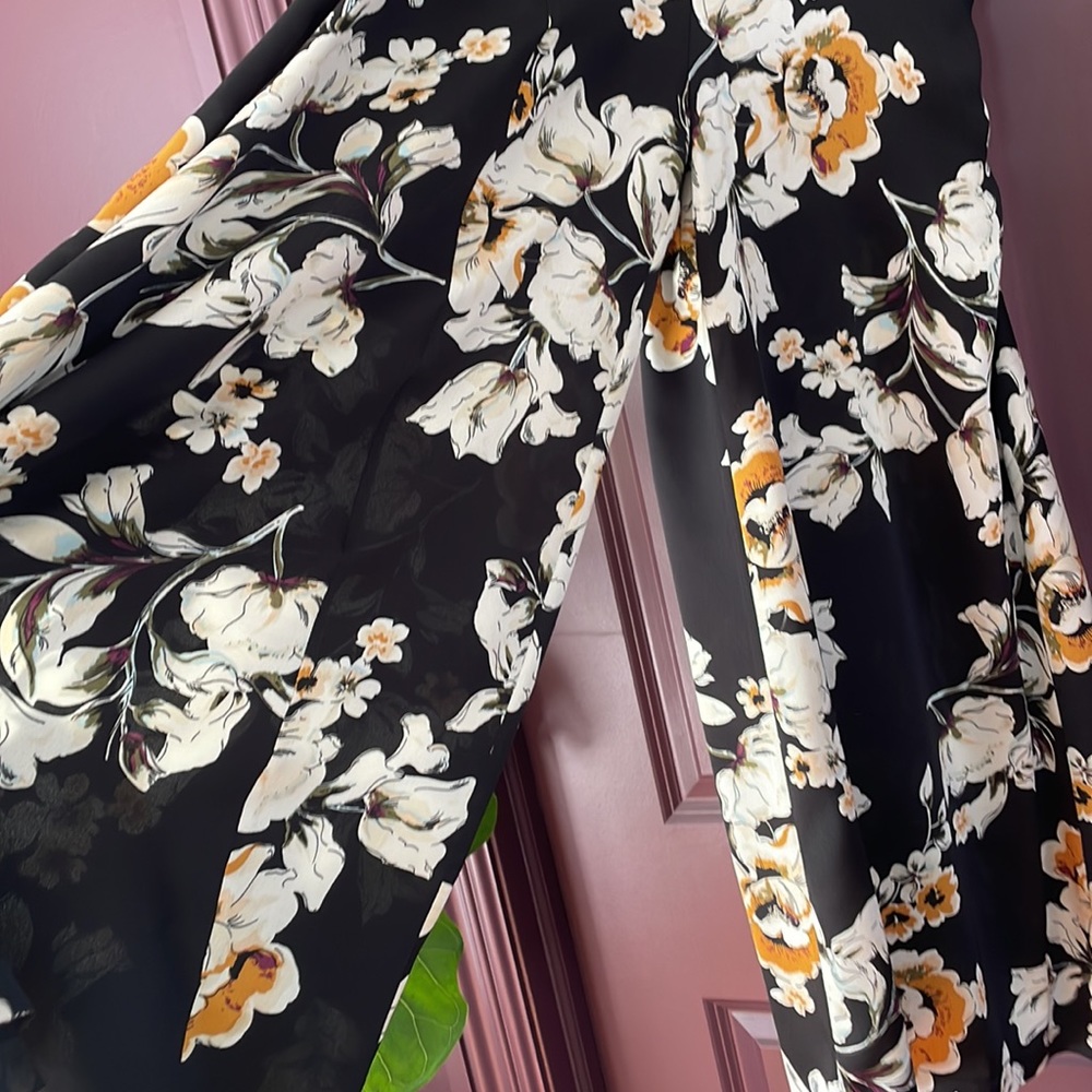 Wide leg black floral pants - Picture 3 of 8